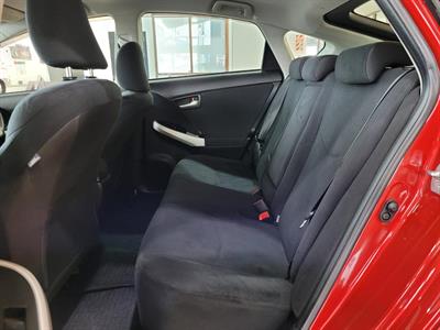 2012 Toyota Prius - Thumbnail