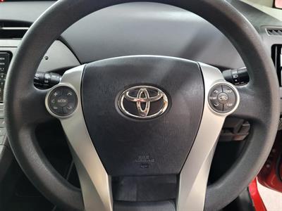 2012 Toyota Prius - Thumbnail