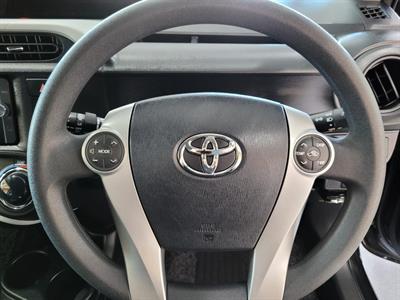 2014 Toyota Aqua - Thumbnail