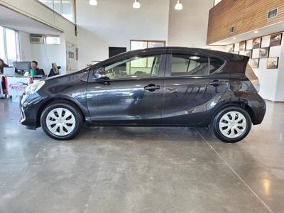 2014 Toyota Aqua - Thumbnail