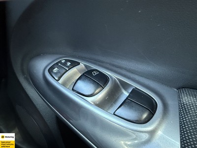 2014 Nissan Juke - Thumbnail