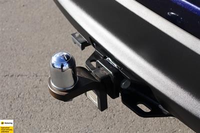 2022 Toyota Highlander - Thumbnail