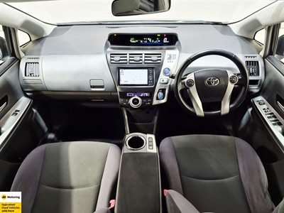 2012 Toyota Prius - Thumbnail