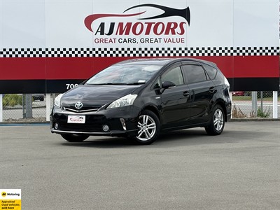 2012 Toyota Prius - Thumbnail