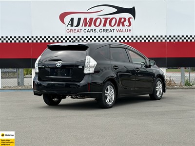 2012 Toyota Prius - Thumbnail