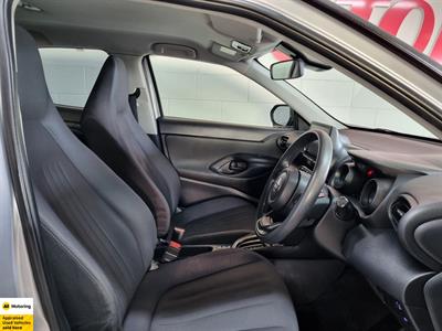 2021 Toyota YARIS CROSS - Thumbnail