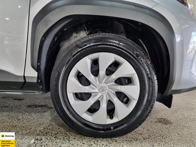 2021 Toyota YARIS CROSS - Thumbnail
