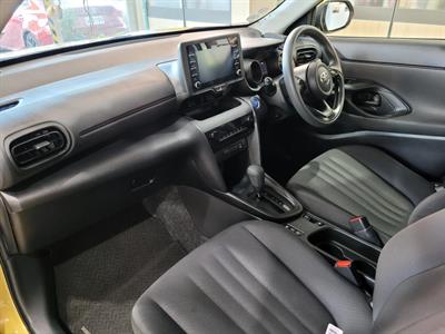 2022 Toyota YARIS CROSS - Thumbnail