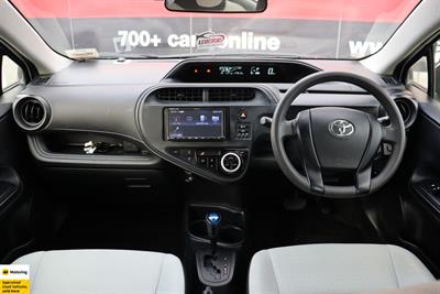 2019 Toyota Aqua - Thumbnail