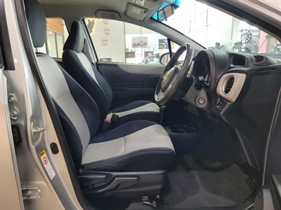 2012 Toyota Yaris - Thumbnail