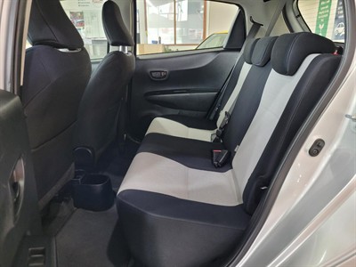 2012 Toyota Yaris - Thumbnail