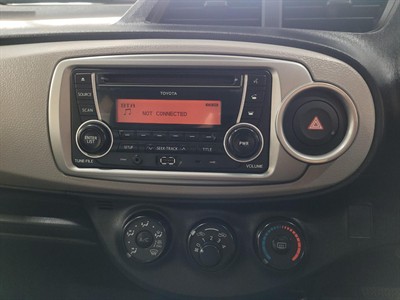 2012 Toyota Yaris - Thumbnail