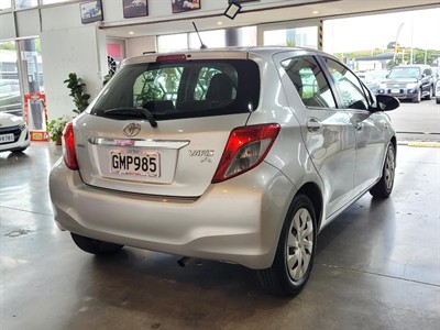 2012 Toyota Yaris - Thumbnail