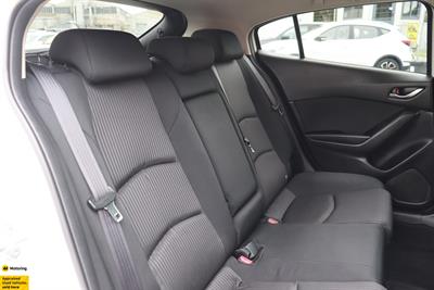 2014 Mazda Axela - Thumbnail