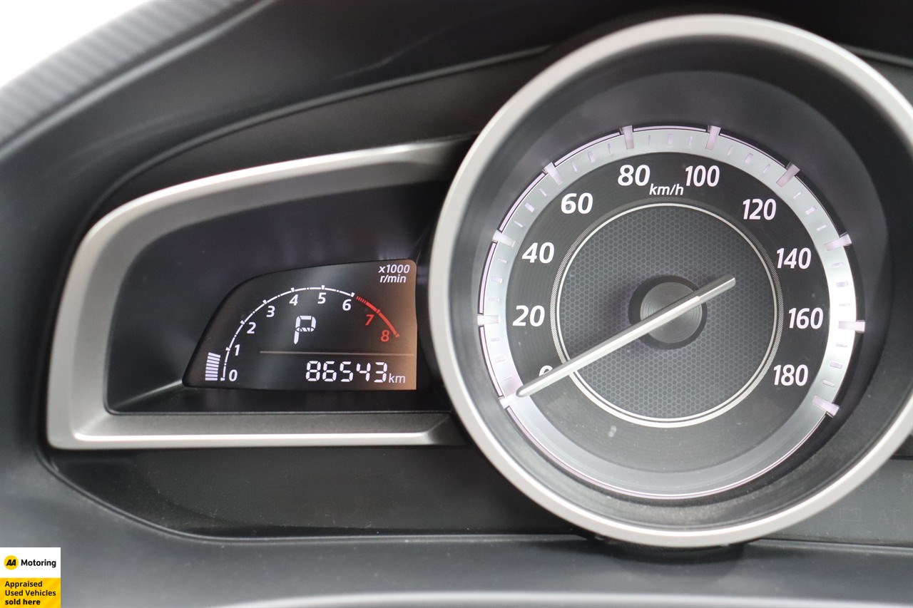2014 Mazda Axela