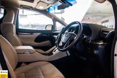 2016 Toyota Vellfire - Thumbnail