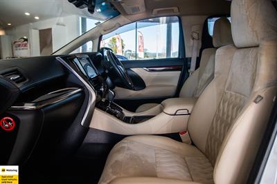 2016 Toyota Vellfire - Thumbnail