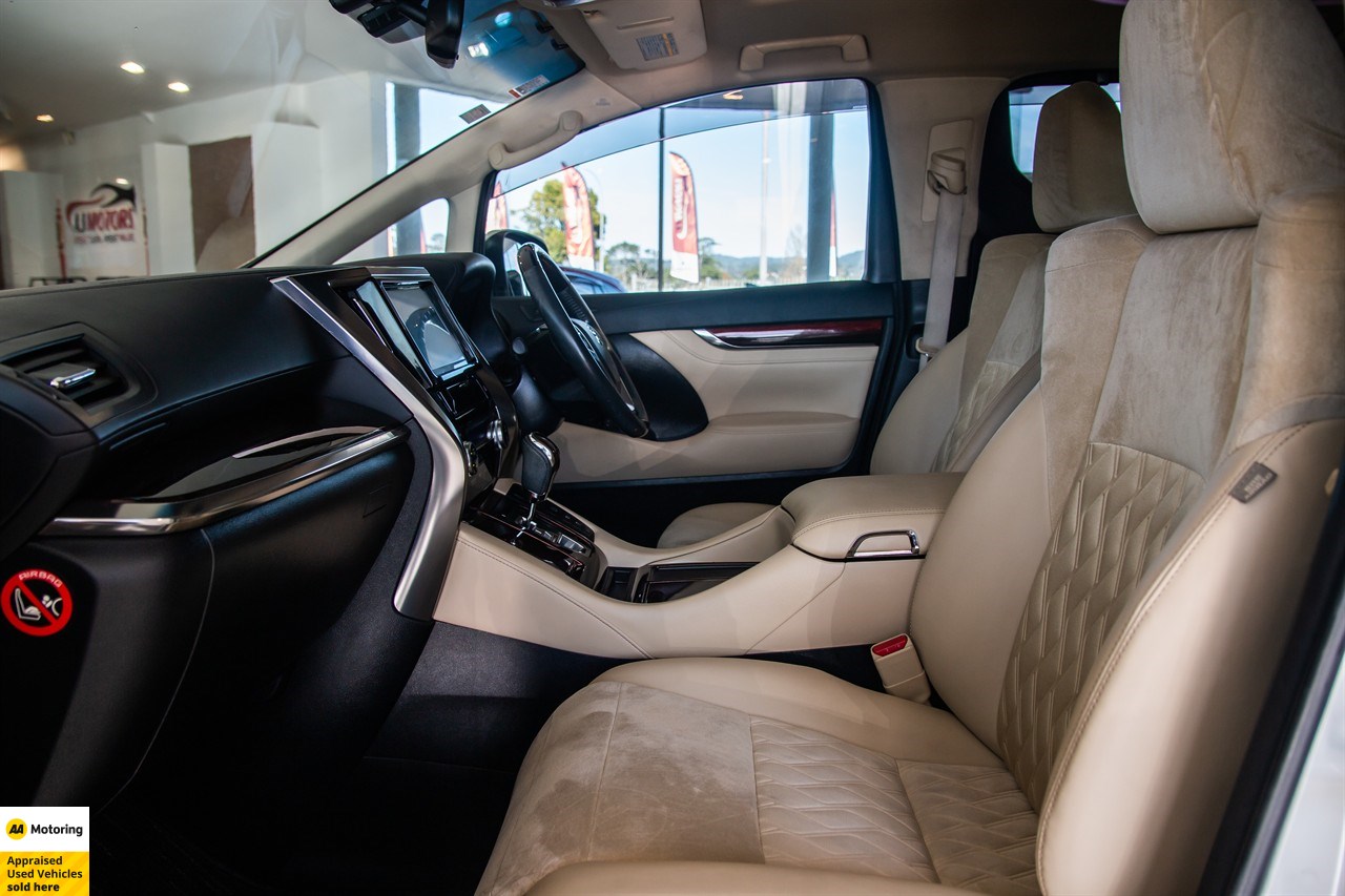 2016 Toyota Vellfire