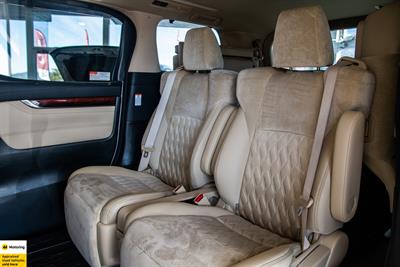 2016 Toyota Vellfire - Thumbnail