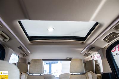 2016 Toyota Vellfire - Thumbnail