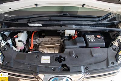 2016 Toyota Vellfire - Thumbnail