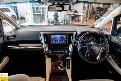 2016 Toyota Vellfire - Thumbnail