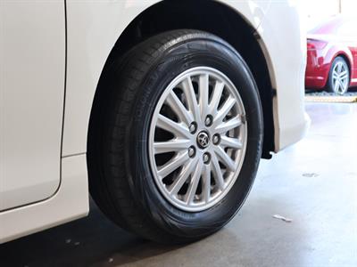 2015 Toyota Noah - Thumbnail