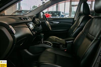 2014 Nissan X-Trail - Thumbnail