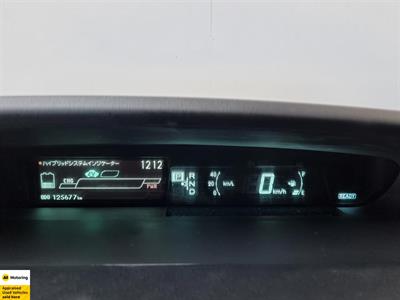 2012 Toyota Prius - Thumbnail