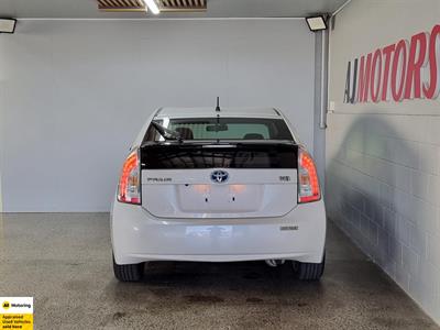2012 Toyota Prius - Thumbnail