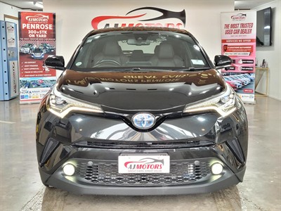2017 Toyota C-HR - Thumbnail