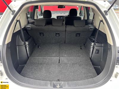 2021 Mitsubishi Outlander - Thumbnail