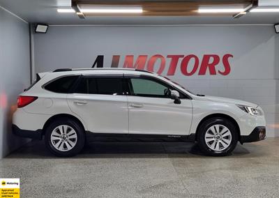 2017 Subaru Outback - Thumbnail