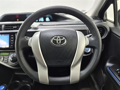 2014 Toyota Aqua - Thumbnail