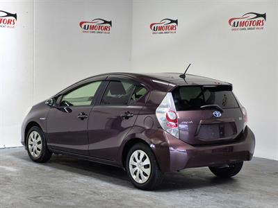 2014 Toyota Aqua - Thumbnail