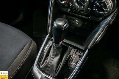 2015 Mazda Demio - Thumbnail