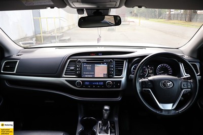 2020 Toyota Highlander - Thumbnail