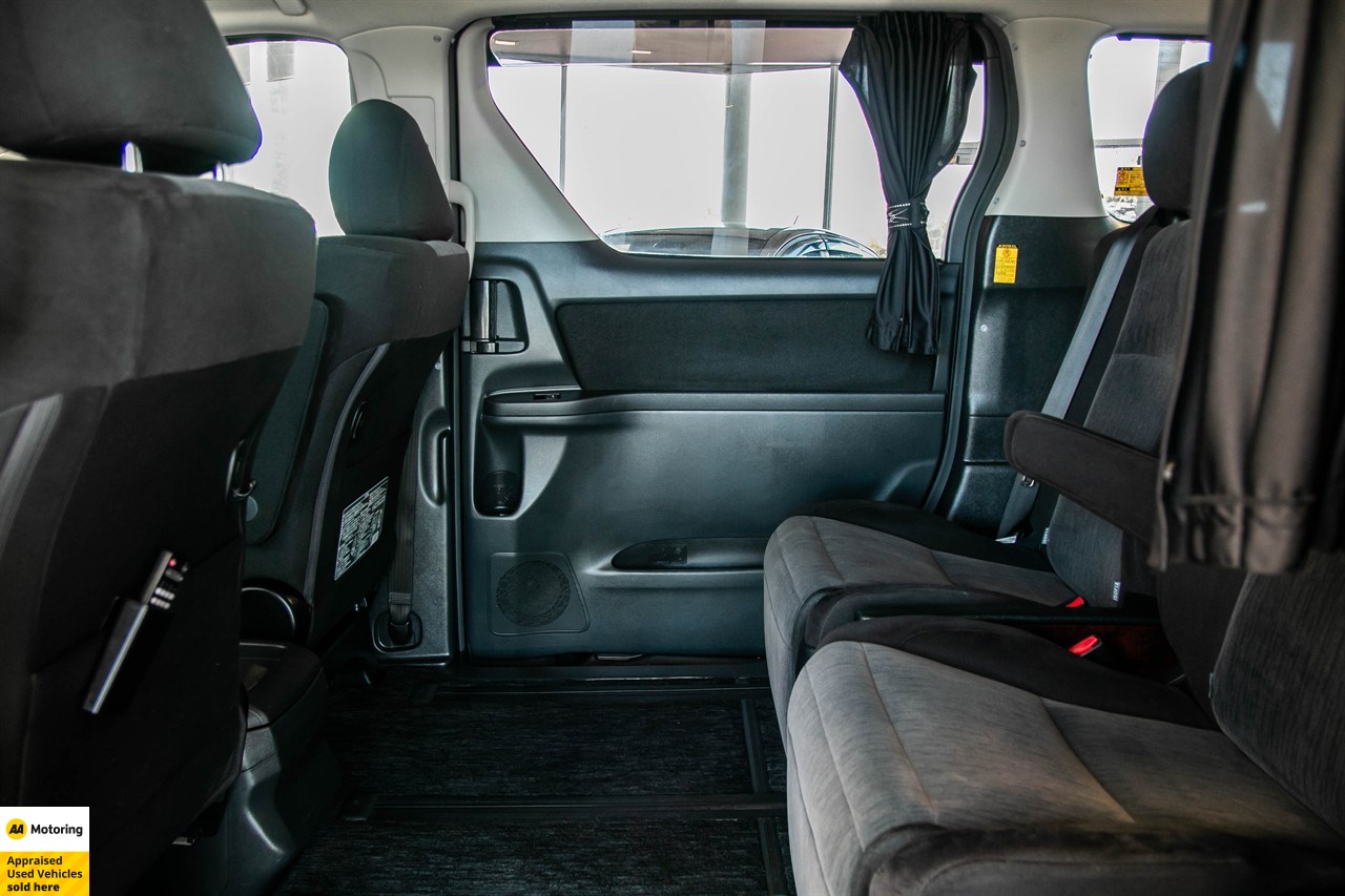 2012 Toyota Vellfire