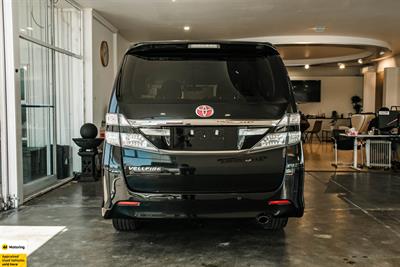2012 Toyota Vellfire - Thumbnail