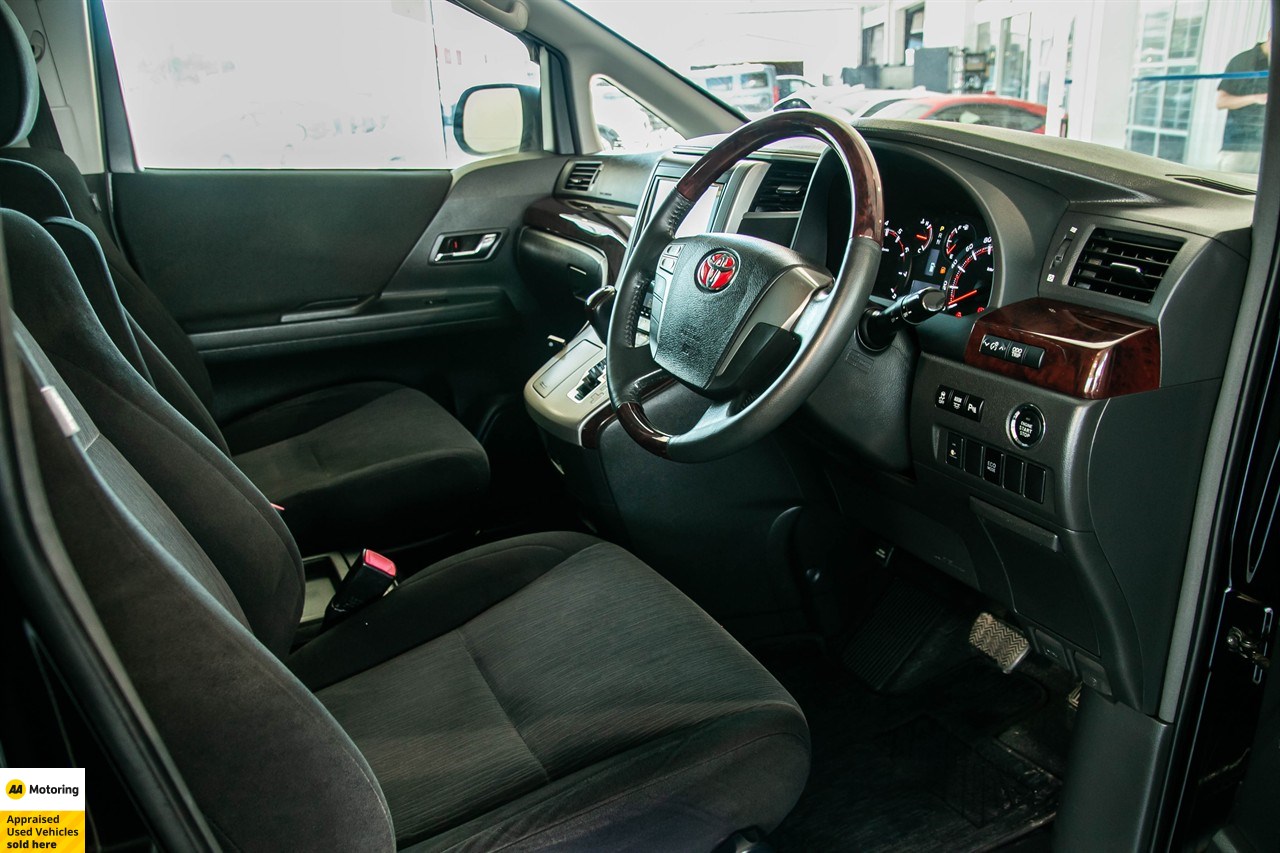 2012 Toyota Vellfire