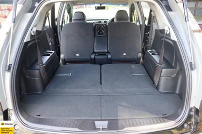 2013 Honda Stream - Thumbnail