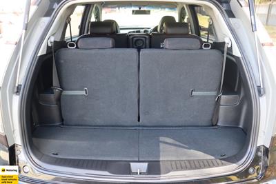 2013 Honda Stream - Thumbnail