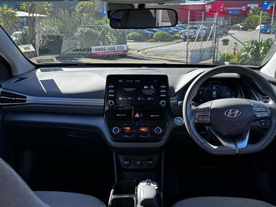 2022 Hyundai IONIQ - Thumbnail