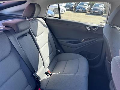 2022 Hyundai IONIQ - Thumbnail