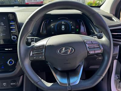 2022 Hyundai IONIQ - Thumbnail