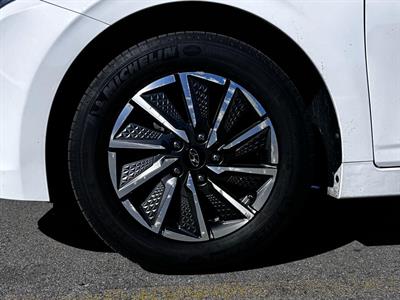 2022 Hyundai IONIQ - Thumbnail