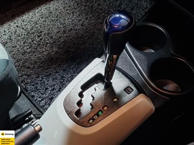 2014 Toyota Aqua - Thumbnail