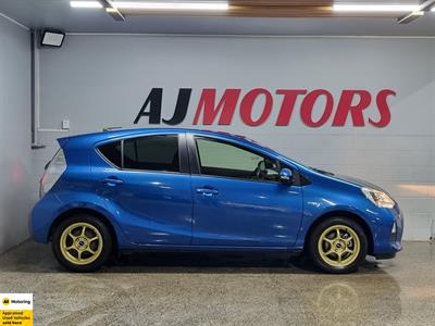 2014 Toyota Aqua - Thumbnail