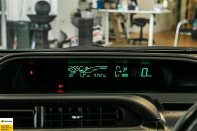 2013 Toyota Aqua - Thumbnail