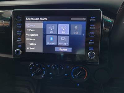 2022 Toyota Hilux - Thumbnail